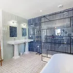 וילה Climatisee, Piscine, Plages 8mn A Pied לה גארד