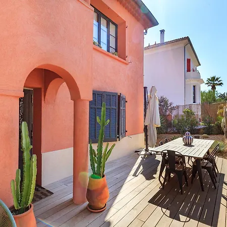 Villa Climatisee, Piscine, Plages 8mn A Pied